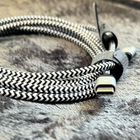 iPhone 15 Pro Max Combo - Picture 4 of 8